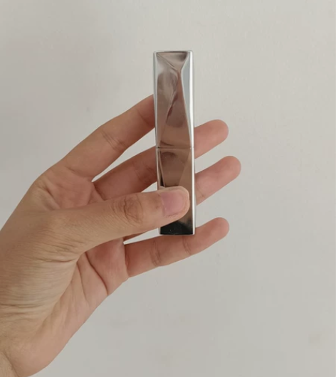 三福盲袋口红,橘调口红,使用过一次,单独买...