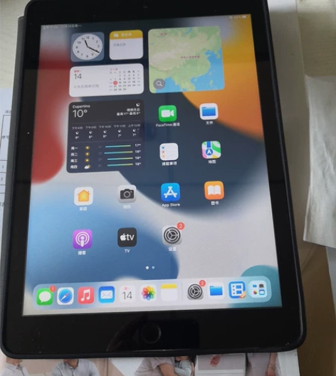 出手苹果ipad 9.7寸 32GB,追剧...