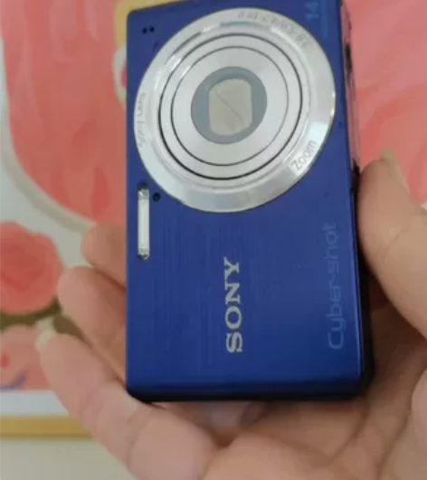 索尼W610经典蓝 1410像素，4倍光学...