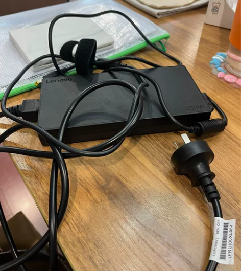 联想(lenovo)拯救者方口充电器,Y7...
