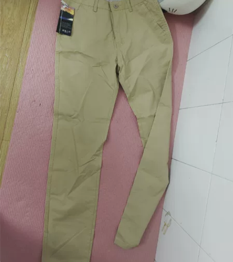 优质长裤,29码休闲裤,卡其色,全新未拆牌...