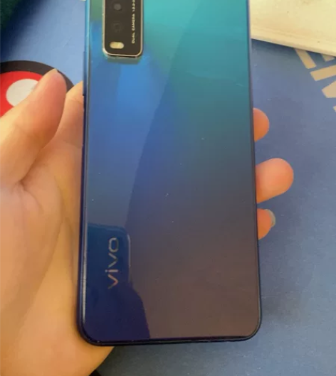 Vivo Y30标准版扬声器坏了。打电话声...