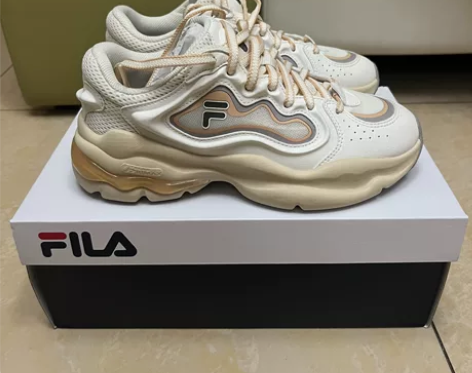 全新 欧阳娜娜同款FILA FUSION斐...