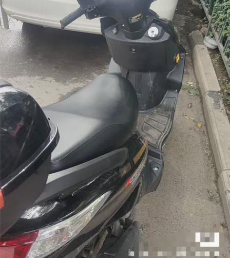 想换大点的,刚上完牌保险同步,原价5500...