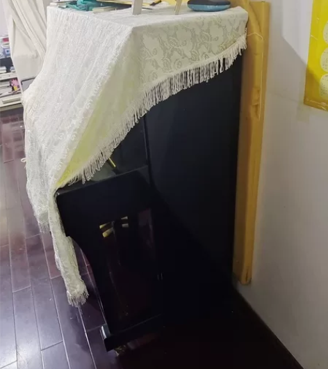 星海钢琴，自用，每年调音。孩子课业繁重后没...