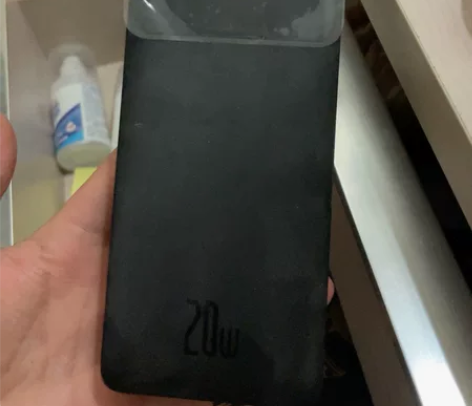 2w毫安充电宝 低价出 没有线 感兴趣的话...