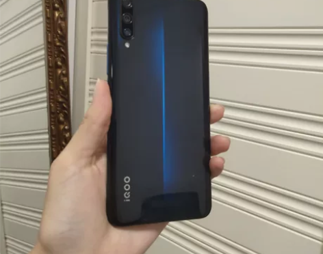 VIVOiqoo一代 内存:8+128GB...
