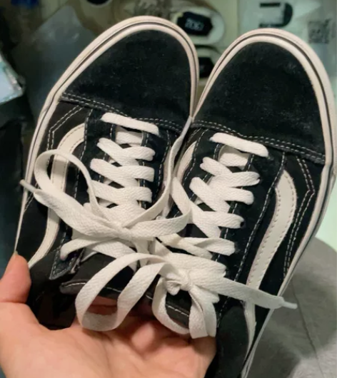 vans经典款帆布鞋 36码 黑白色 翻毛...