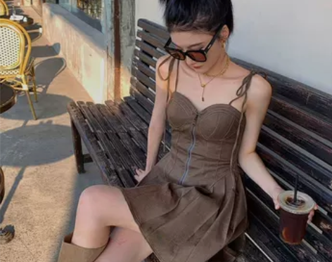 美式辣妹性感吊带连衣裙女春秋新款小众复古修...