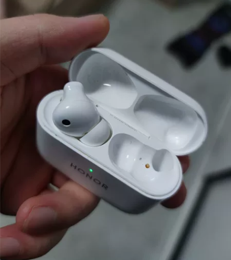 荣耀EarBuds2 Se蓝牙耳机左耳，电...