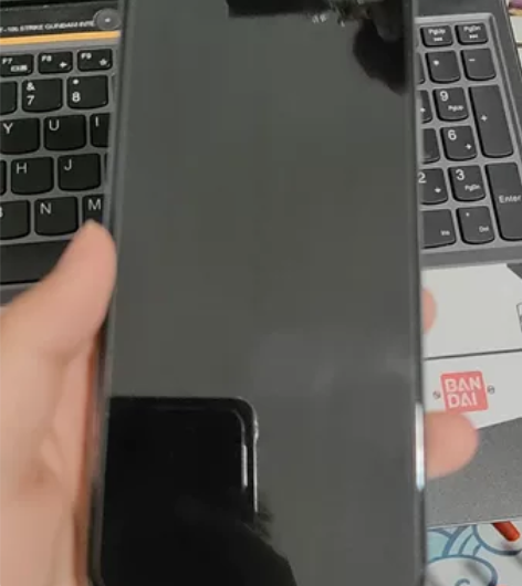 荣耀9X 白色  4+64 后盖有裂痕，带...