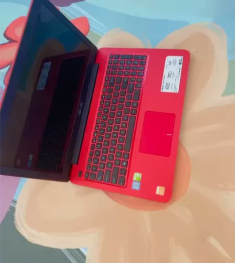我姐的华硕笔记本电脑,买来就没怎么用,买的...