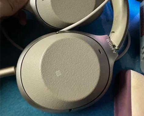 索尼wh1000xm2，19年入，除了耳机...