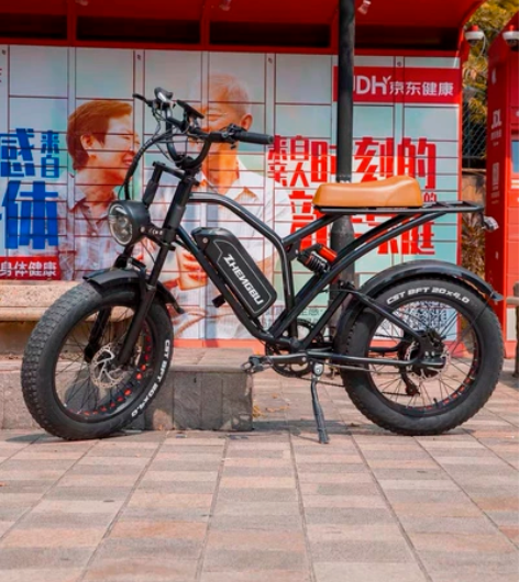 出一辆刚入手一个月的正步越野电动车，七级变...