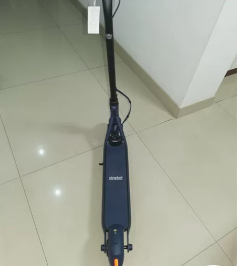 九号电动滑板车，可折叠，全新，原价1600...