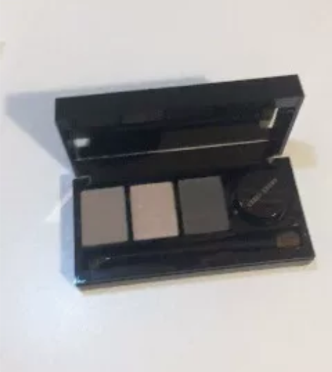 Bobbi Brown 芭比波朗鱼子酱与红...