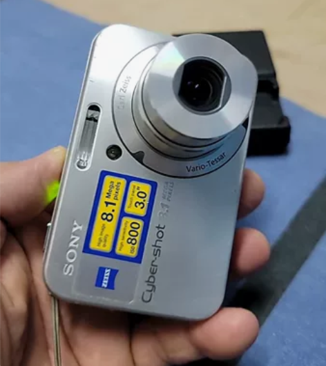 索尼DSC-N1, 八成新,屏幕带触摸有贴...