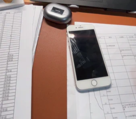 苹果iphone8 原装电池效率98，没换...