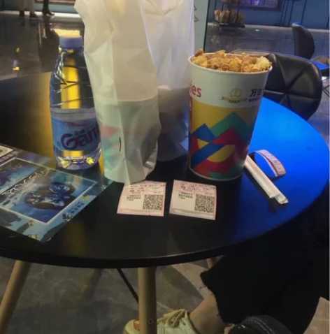 阿凡达2 万达电影票一律39一张，75两张...