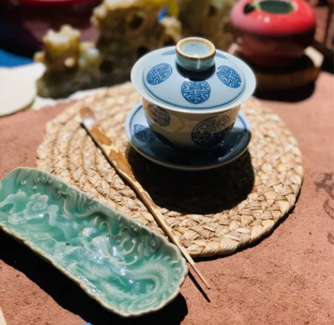 老厂瓷 小盖碗 感兴趣的话点“我想要”和...