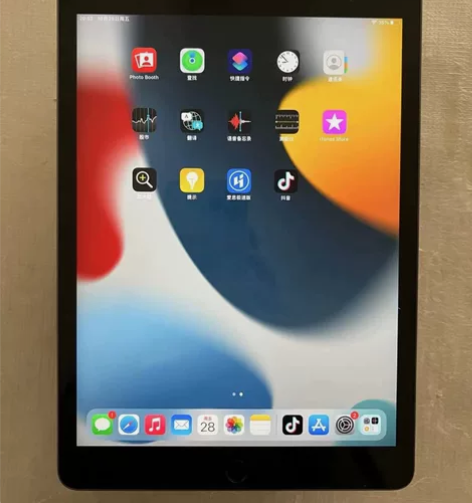 全套出一个iPad，99新，没有任何磕碰划...