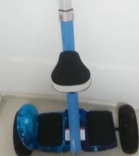森旅电动自平衡车,带音乐,座椅可以拿下来,...