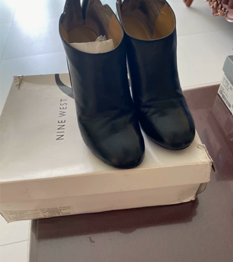 女士冬季真皮短靴  38元包邮 品牌：玖熙...
