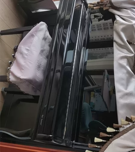孩子之前自己弹的钢琴,现在闲置出手, 感兴...