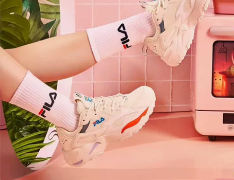 动鞋1FILA 斐乐情侣鞋老爹鞋2020秋...