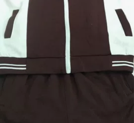 海月秋冬校服一套，全新、没有穿过，150尺...