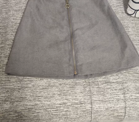 半身A字裙,购于爱依服实体店,质量很好,S...