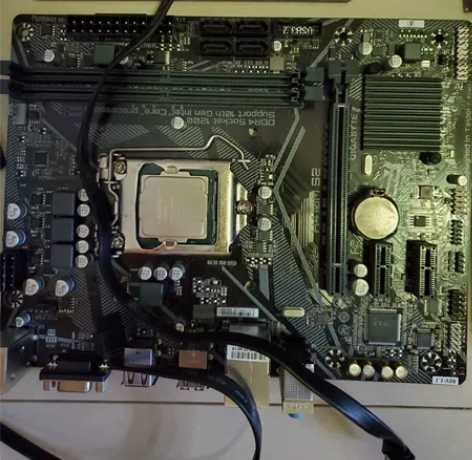 技嘉h410m s2主板 带挡板 正常使用...