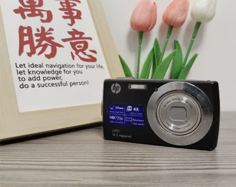 惠普s300,1420万像素,4倍光学变焦...