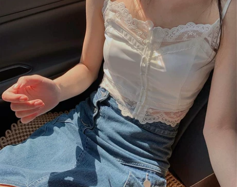 吊带背心女打底内搭设计感小众法式白色花边辣...