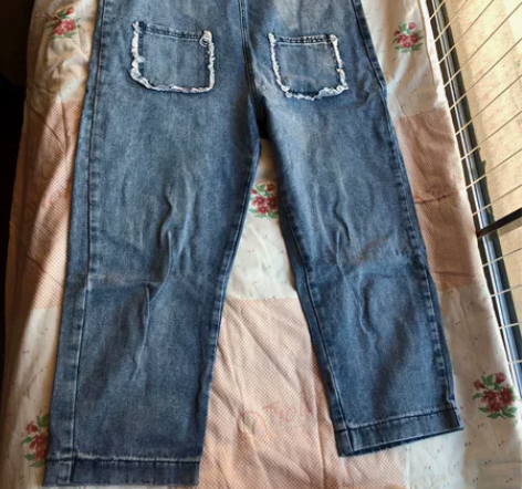 背带牛仔裤九分裤 跟我去了一趟西藏穿着舒适...