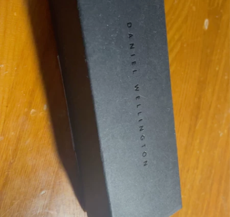 女朋友自用的DW手表橙色很新 红色表带带原...
