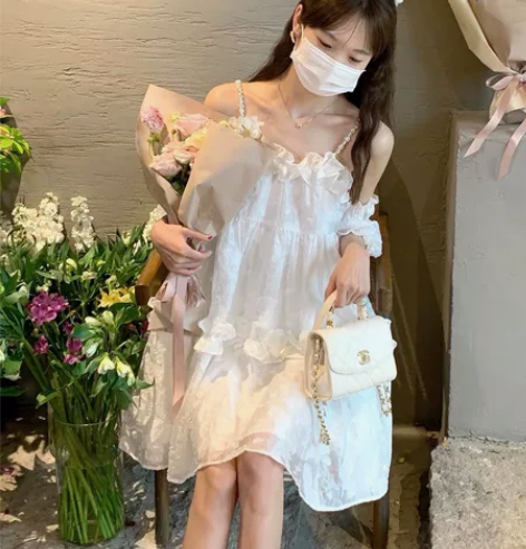 夏日会在晚餐后珍珠肩带拼接显瘦设计感a字裙...