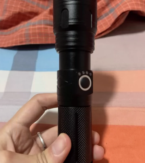 [1]在快手买的，一次没用，有工具箱都送给...