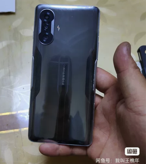 红米k40游戏增强版,仅换后盖,原装配件都...