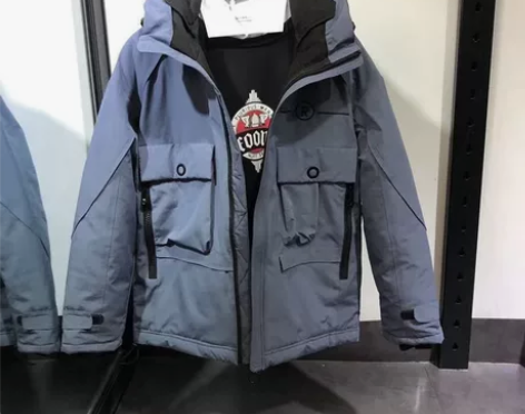 杰克琼斯专柜撤店 品牌剪标 男士秋冬款连帽...