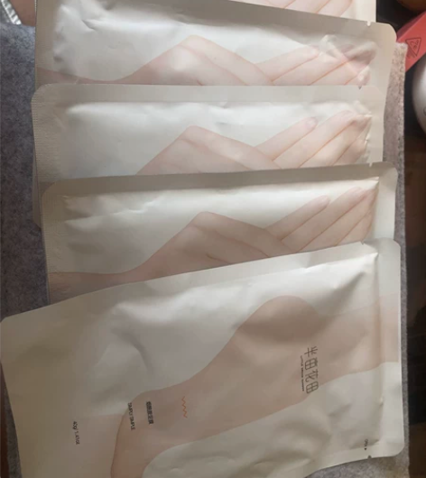 半亩花田手膜4贴,加一帖脚膜,怀孕无法使用...