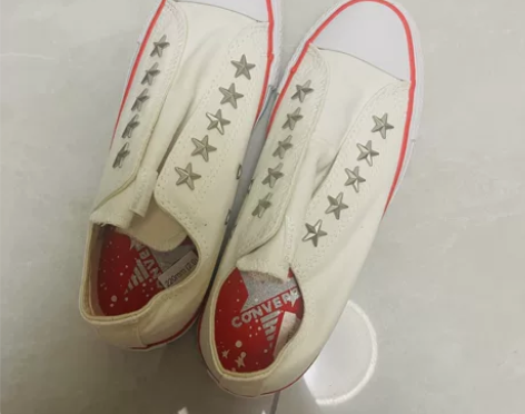 全新匡威35码 线下门店购入,小票买的时候...