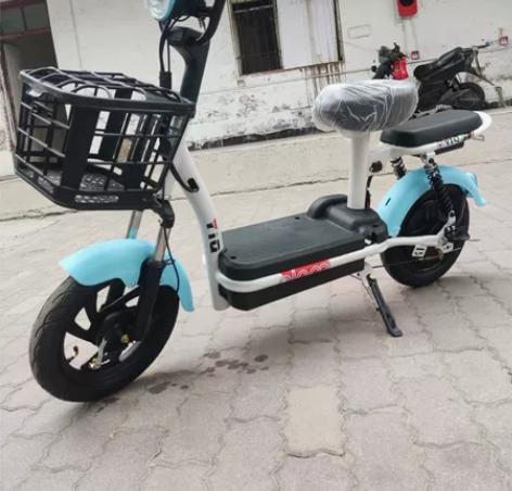 实体店出售上百辆精品二手电动车,雅迪爱玛新...