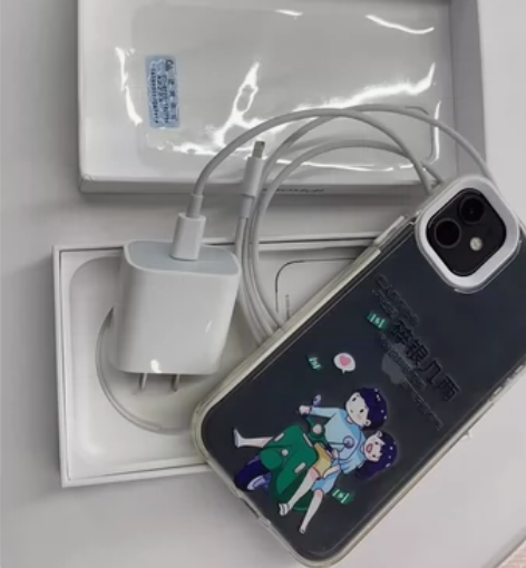 2499出苹果11国行128,黑色,外观9...