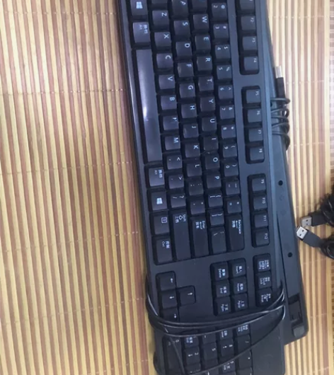 戴尔电脑键盘,有试用痕迹,正常使用,大概不...