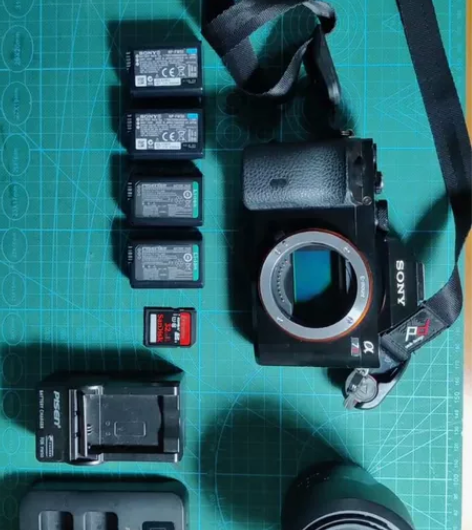 索尼sony微单 a7r 七成新全画幅机身...