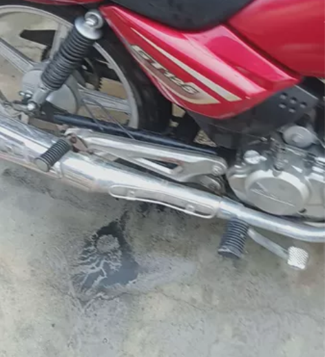 10年铃木GT125,表走灯亮喇叭响,实表...
