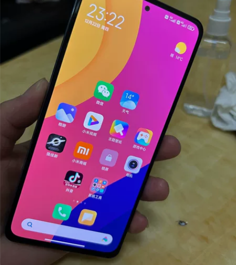 红米k40,8+128g,屏幕边框没任何磕...