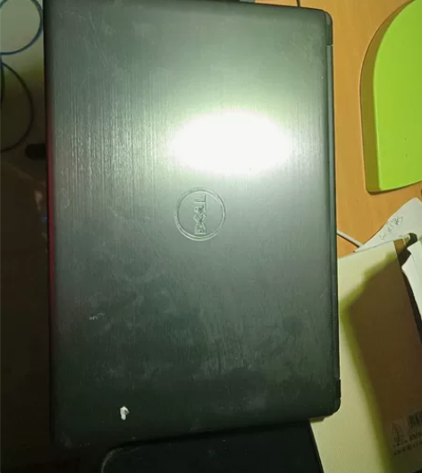 戴尔超薄笔记本电脑Vostro 5460。...
