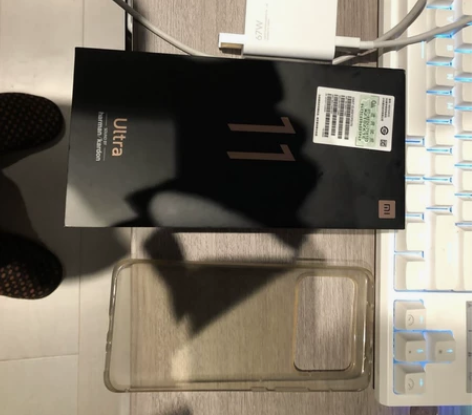 小米11ultra，12+256，成色99...